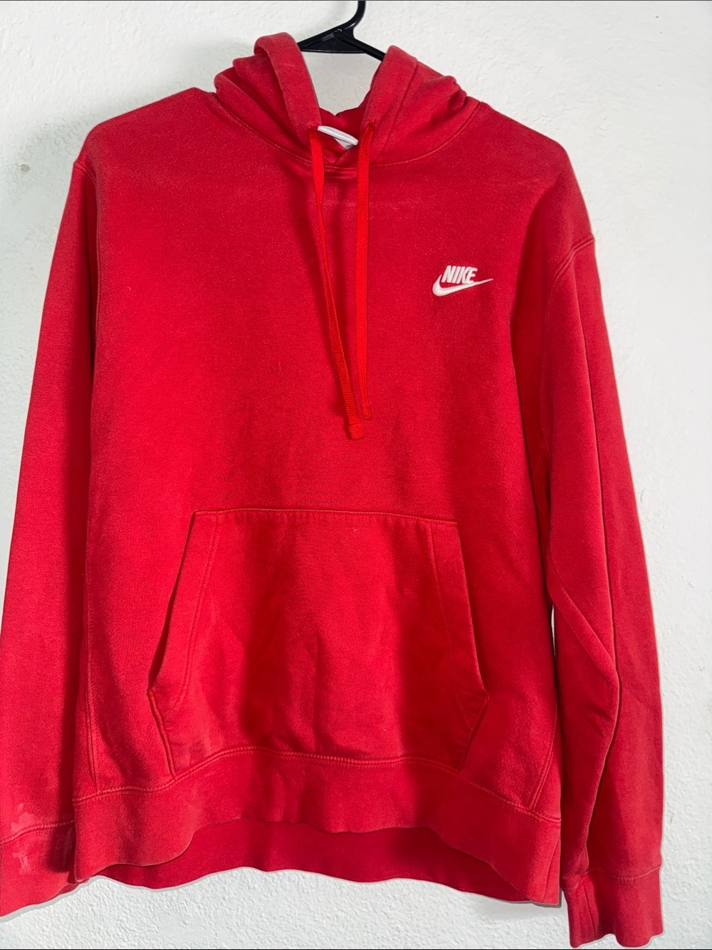 Nike Men’s Red Crewneck Pullover Hoodie